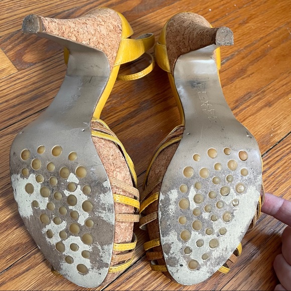 Tan and yellow strappy heels - Picture 6 of 6